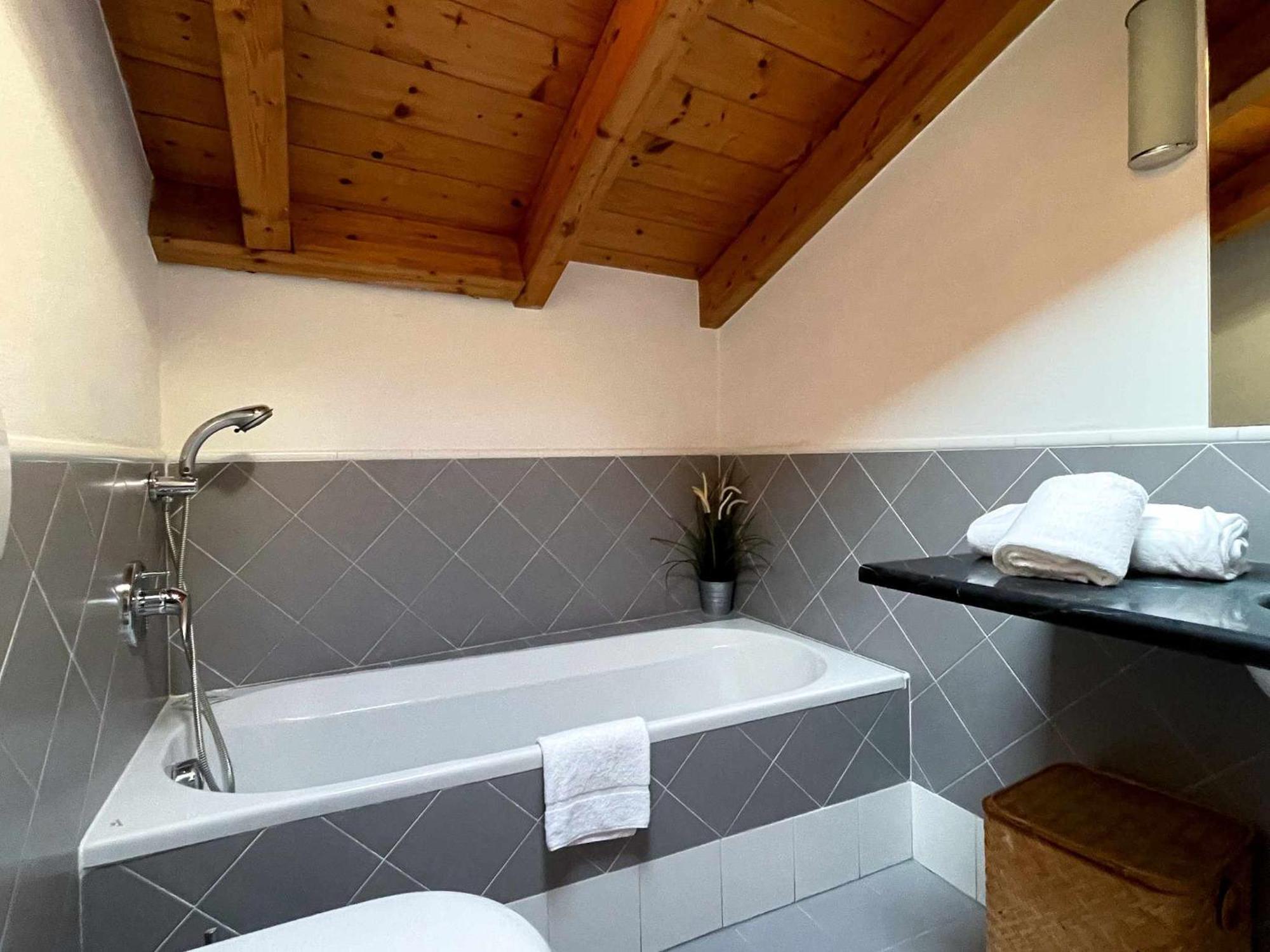 Plinio Center Town Apartment بيلاجيو المظهر الخارجي الصورة