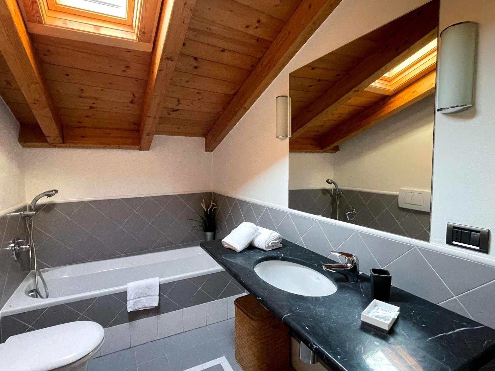 Plinio Center Town Apartment بيلاجيو المظهر الخارجي الصورة